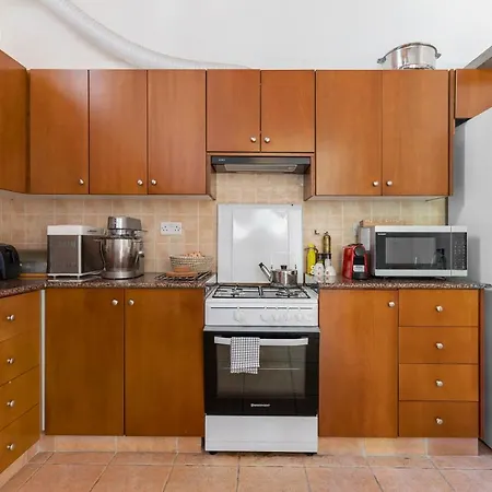 Casa de Férias To Hani - Large Traditional House *