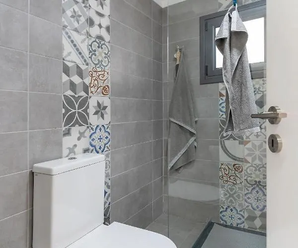 To Hani - Large Traditional House Feriehus *